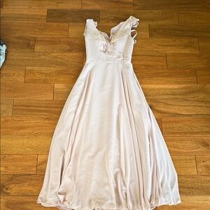 Stylish Light Pink Sleeveless Gown